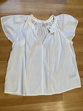 GAP White Ruffled Keyhole Neck Women's Blouse